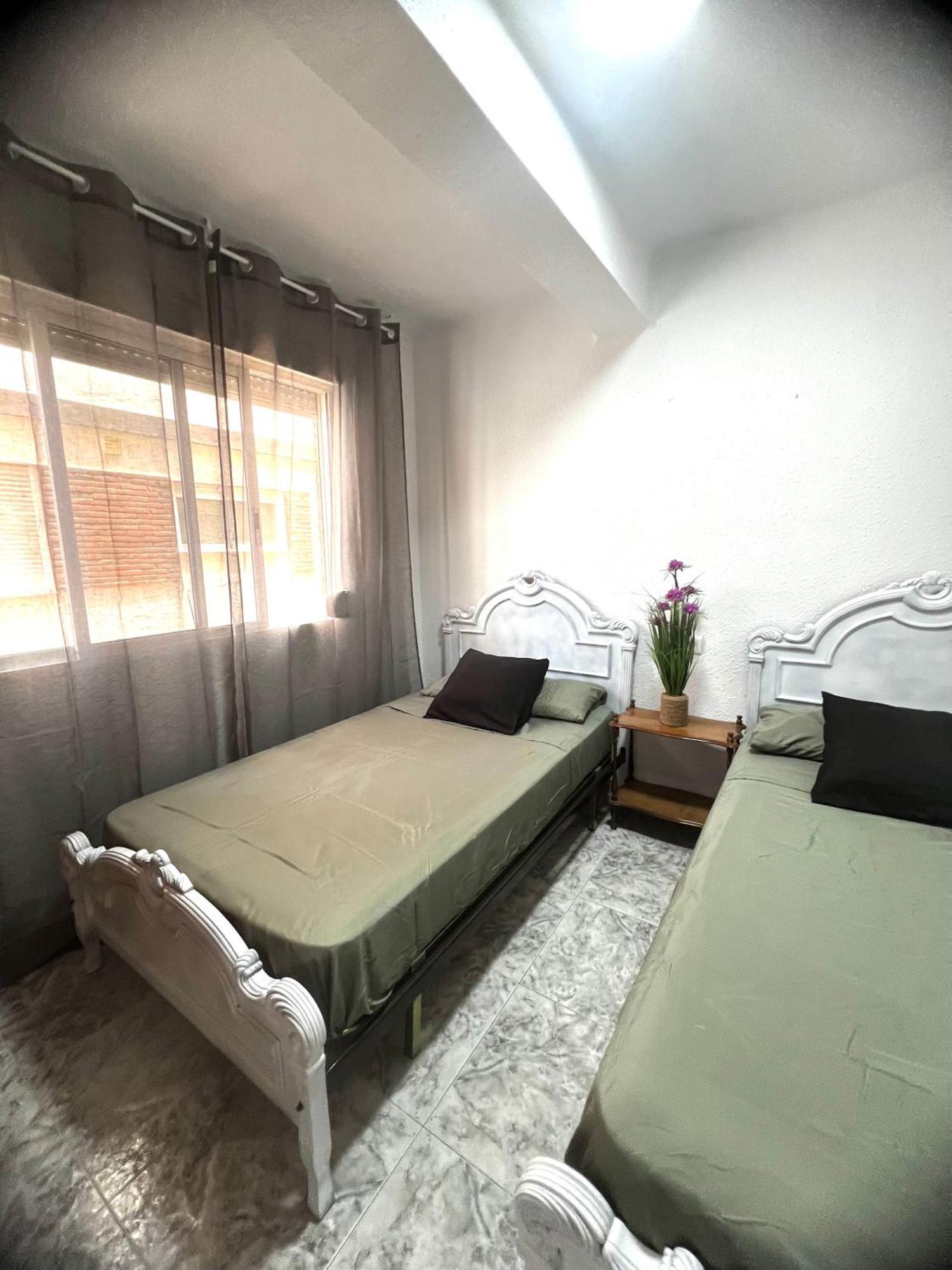 Apartamento 3 Habitaciones En Torre Del Mar A 50 Metros De La Playa Eksteriør billede