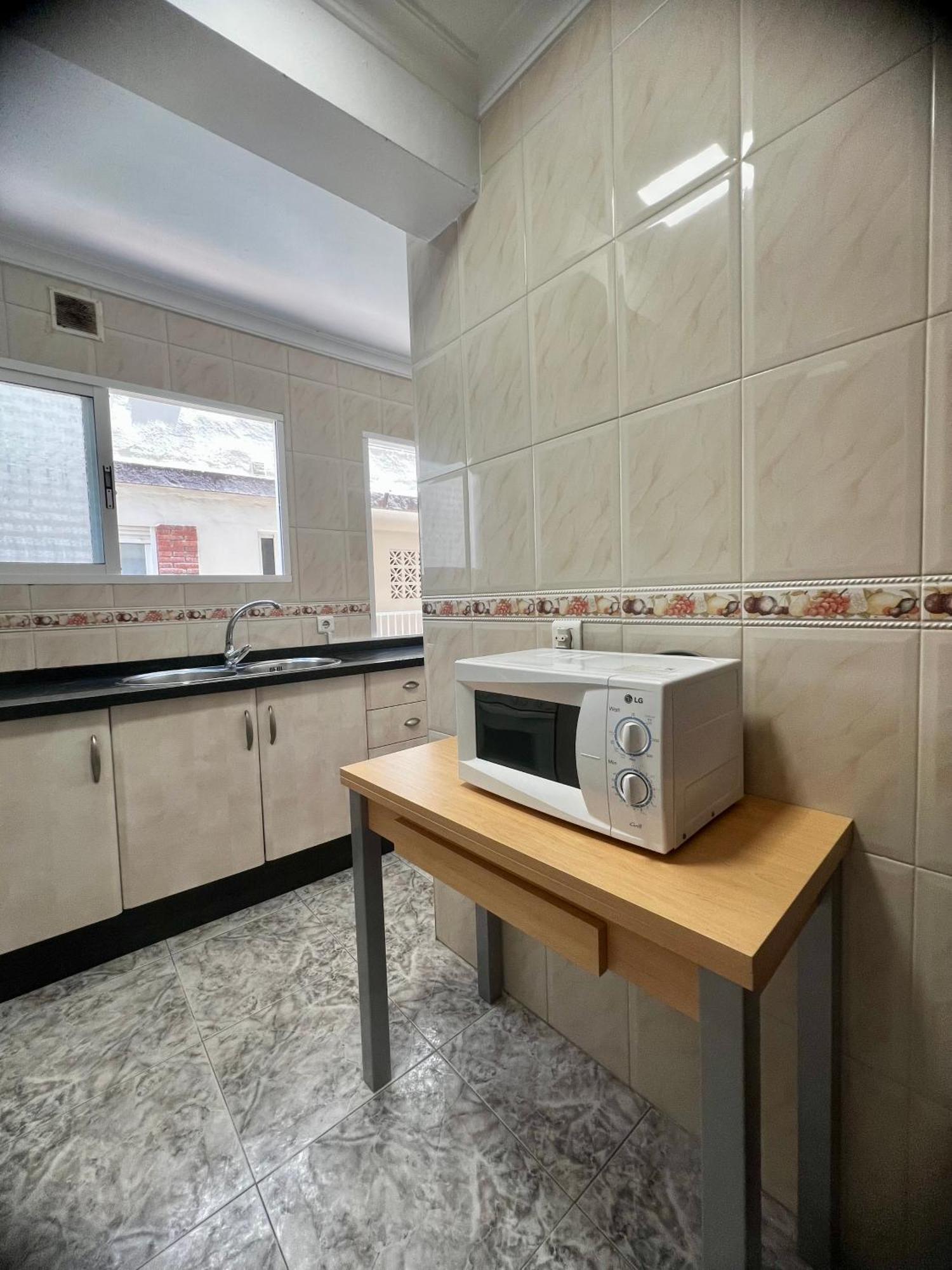 Apartamento 3 Habitaciones En Torre Del Mar A 50 Metros De La Playa Eksteriør billede